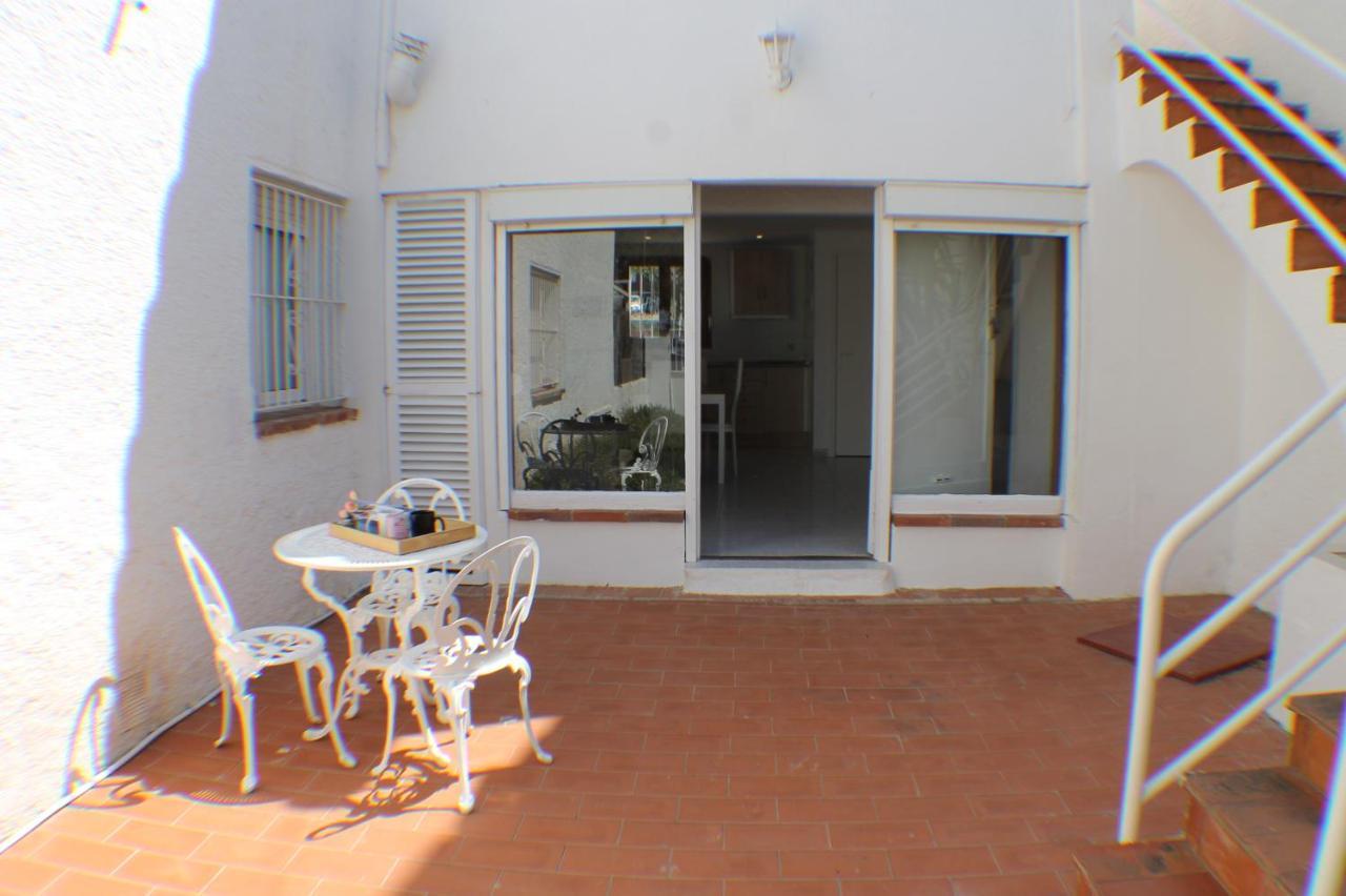 Agi Port De Rosas Apartment Luaran gambar
