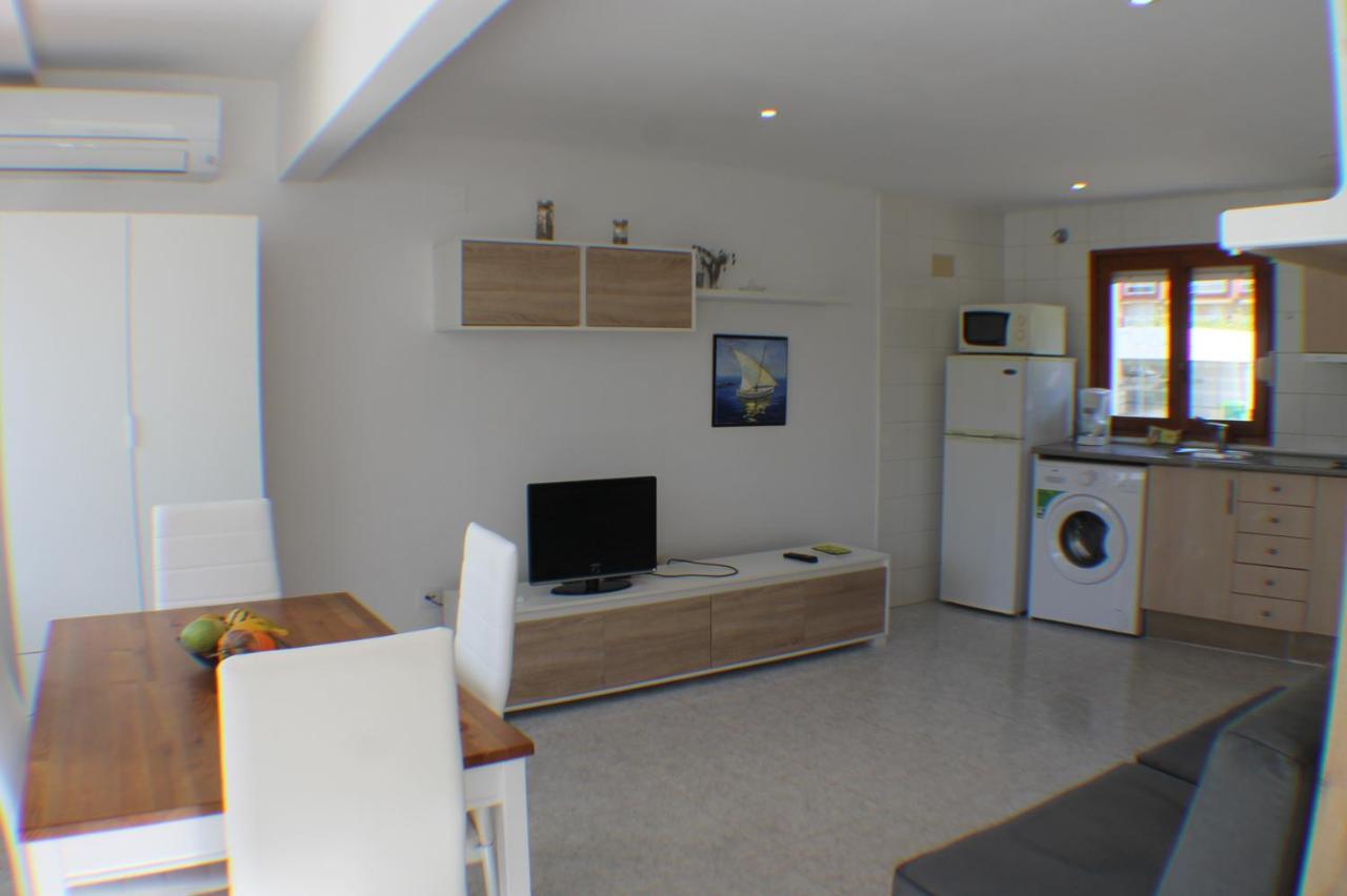 Agi Port De Rosas Apartment Luaran gambar